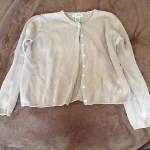 🖤L.L. Bean Cropped Button Up Sweater